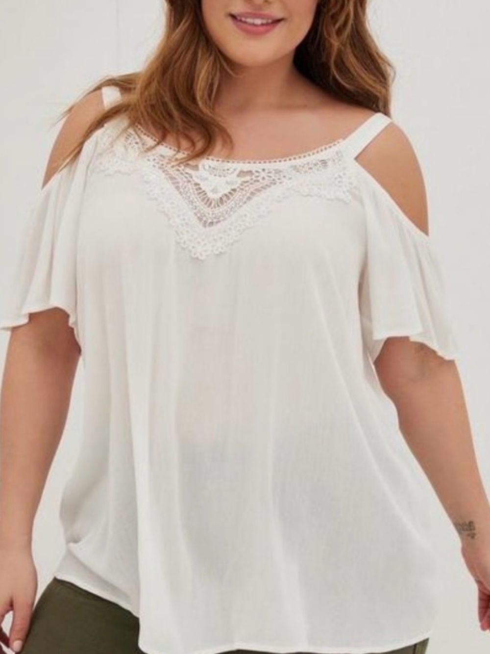Torrid NWT 3(3X) white cold shoulder tank with lace detailing on the neckline